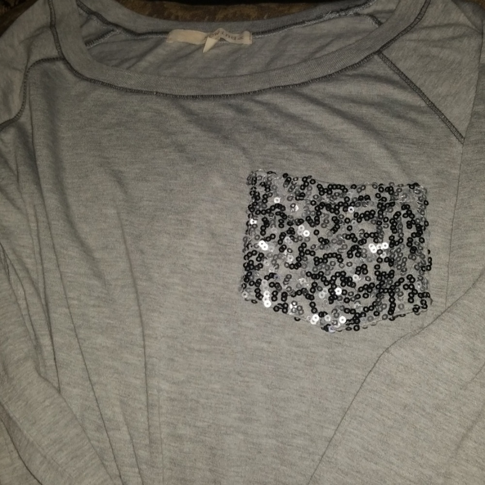 Juniors medium shirt